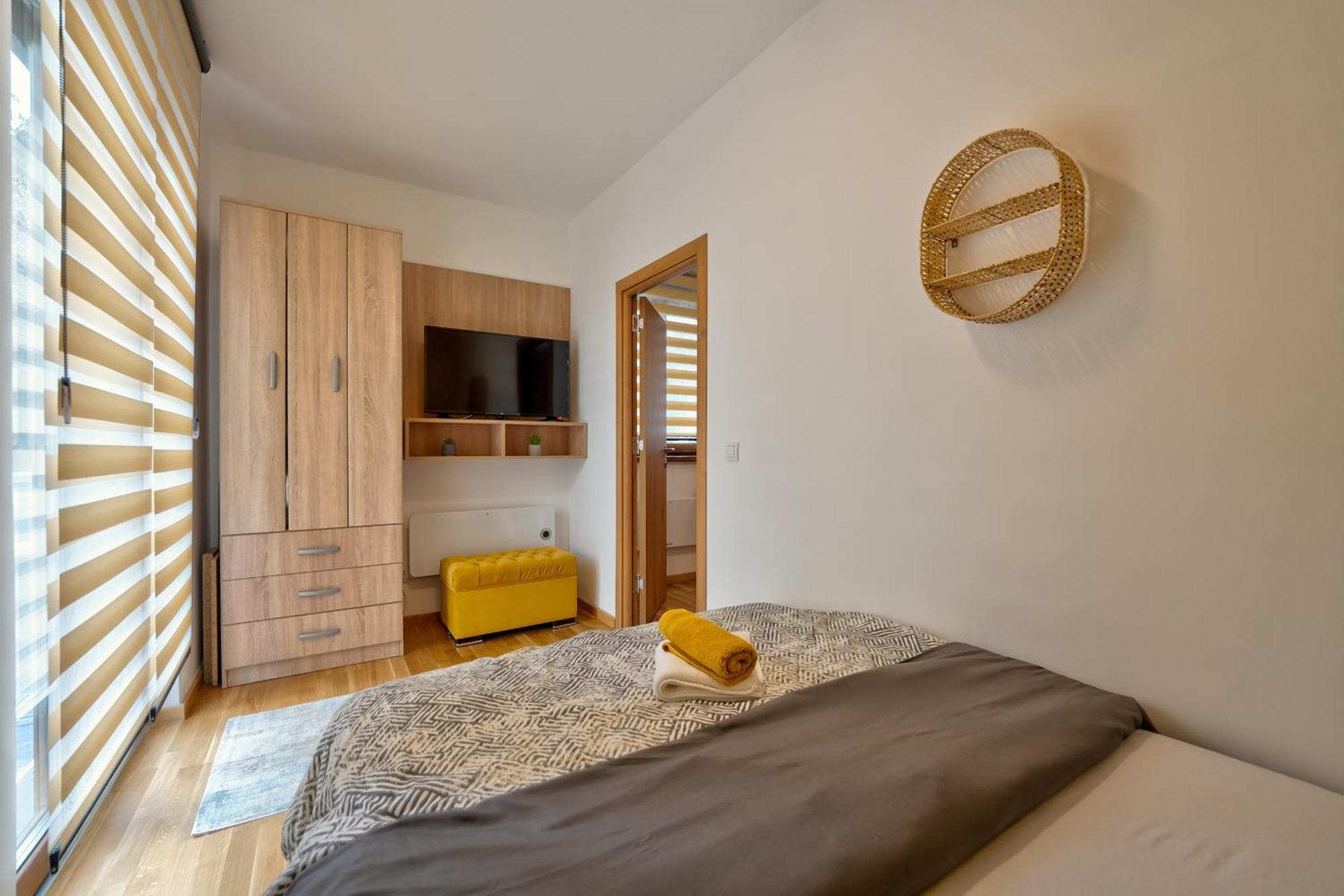 Apartment R2